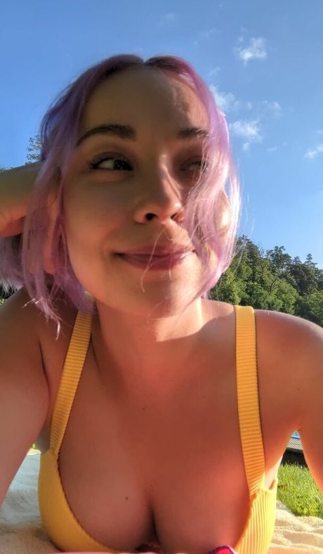 Shaperka modelo desnudo imagen