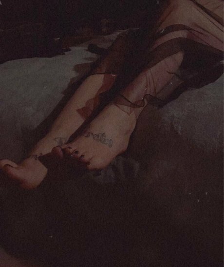 nudes plug actriz adulta archivo