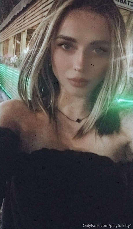 playfulkitty1 modelo de alta calidad imagen