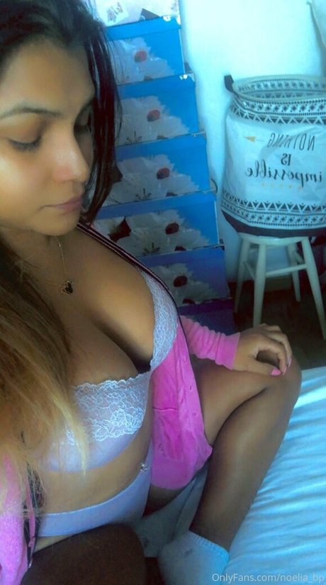 noelia bp estrella porno desnuda galería