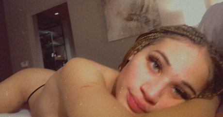 faciales asiáticos onlyfans mejor perfecto imagen