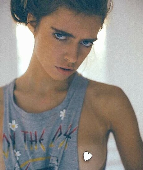 Marta Piekarz arte modelo galería