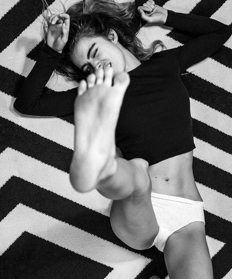 Marta Piekarz actriz de desnudos galerías