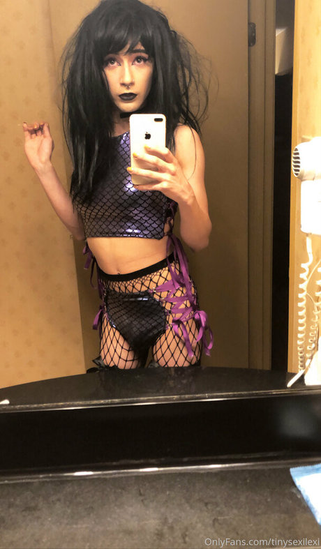 tinysexilexi666 estrella caliente imagen