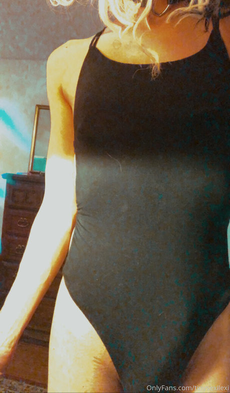 tinysexilexi666 sexo estrella archivo