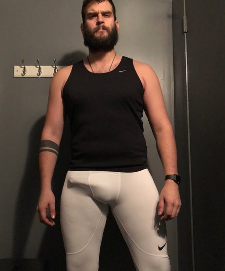 abeardedboy actriz atractiva foto