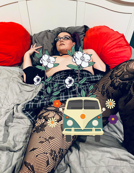 milf alta onlyfans desnudo hd imagen