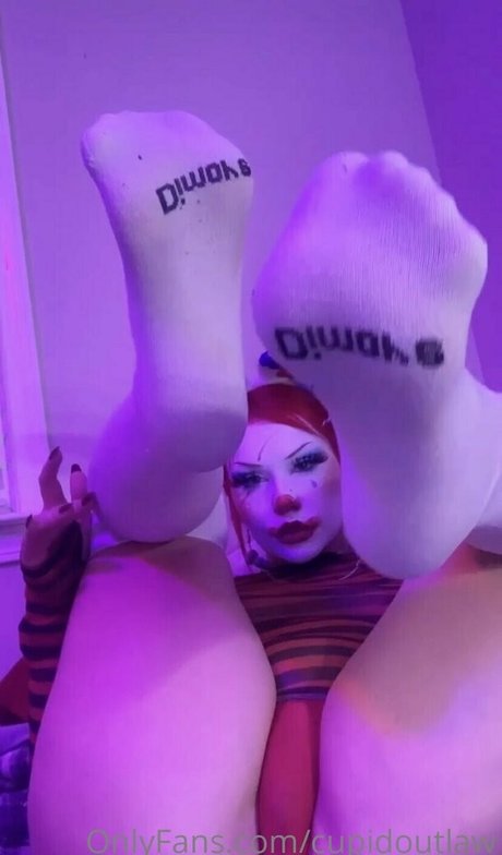 cupidoutlaw estrella caliente archivo