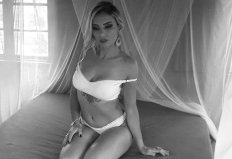 Milena Freitas arte modelo imágenes