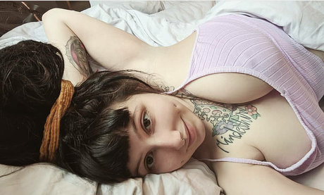 pezones hinchados onlyfans exclusivo hd foto