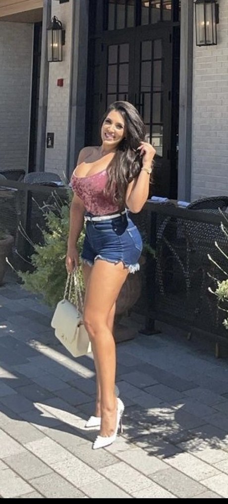 Nikki Waka desnudos estrella porno galerías