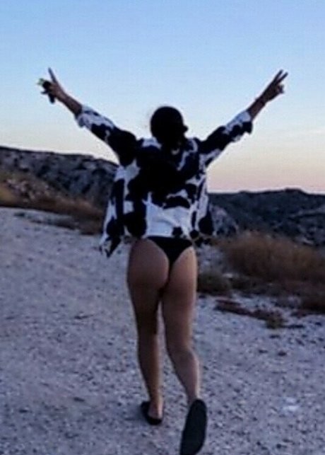 Nabalba desnudos de modelos imagen