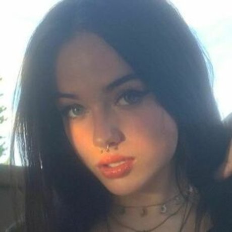 Hurdygurdygirly modelo exclusivo foto