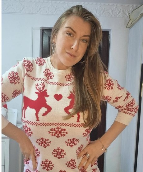 ébano de grandes tetas onlyfans arriba agradable foto