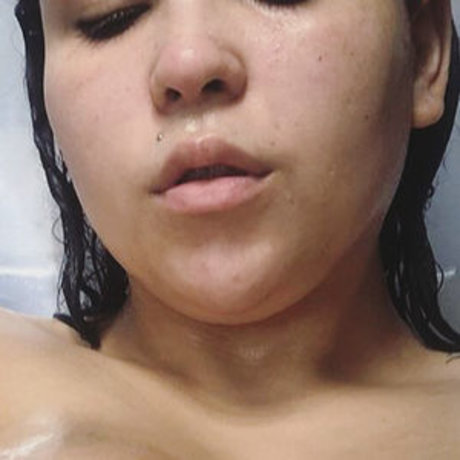 Leishla Gomez estrella porno bonita galería