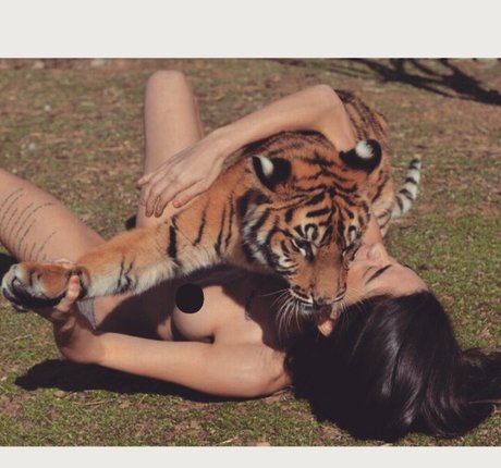 Didem Dinc mejor estrella porno fotos