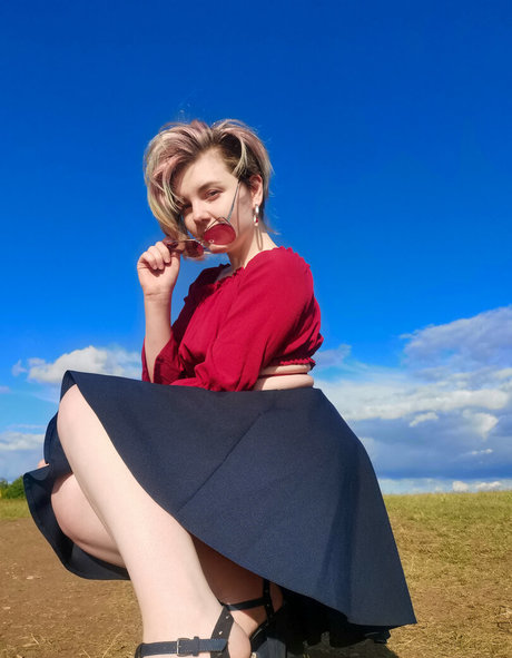 Atamasha estrella porno atractiva galería