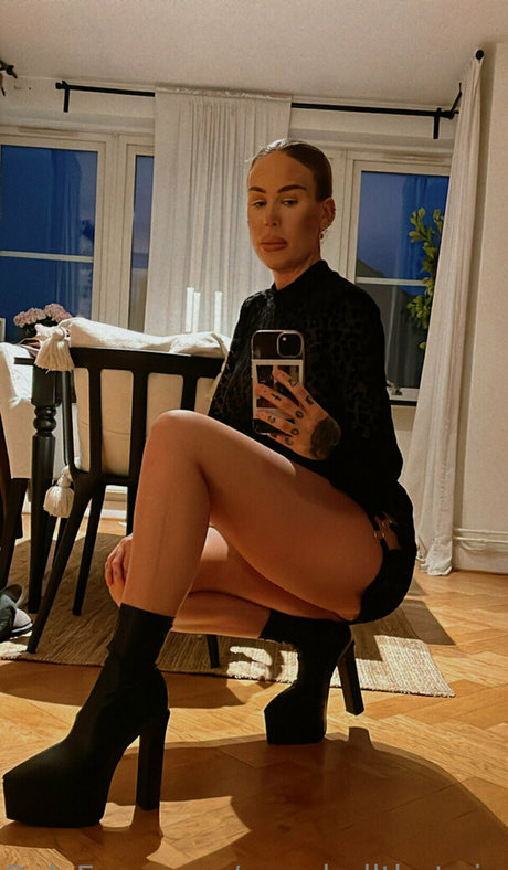 TheSwedishTwins estrella del sexo galerías