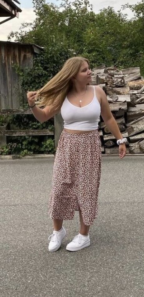 Aline Zwahlen sexo estrella porno fotos