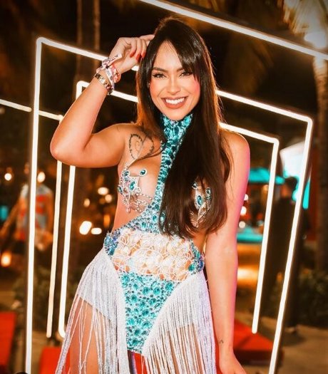 Sarah Andrade mejor actriz galerías