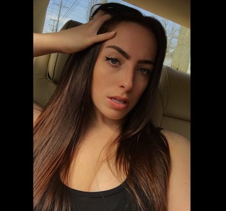 Sydney Martichuski actriz foto