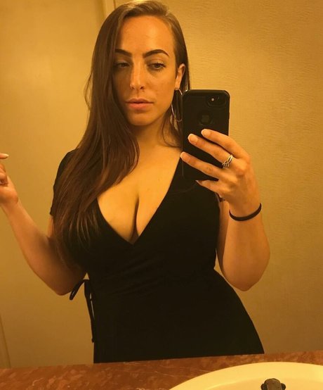 Sydney Martichuski libre de estrellas fotos