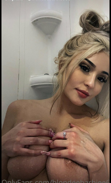 blondeebarbiee69 linda estrella imagen