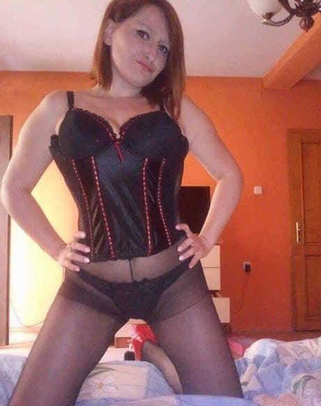 Maja Serafimoska hermosa estrella porno fotos