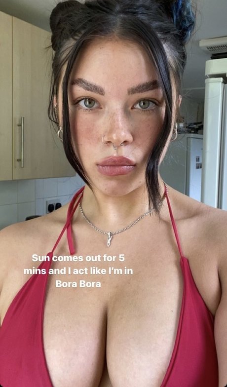 Ceara Maya desnudos estrella porno foto