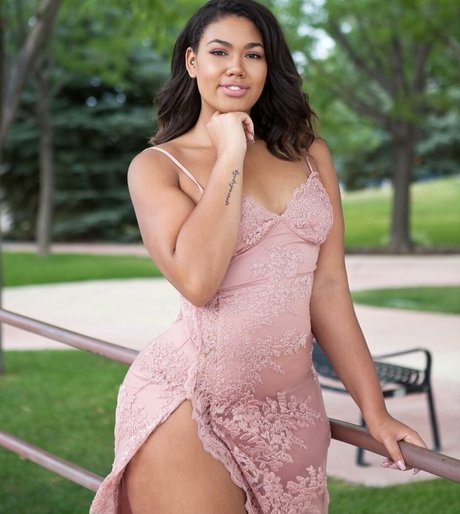 Alexus Danisha estrella hermosa galería