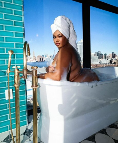 Alexus Danisha estrella sexy imagen