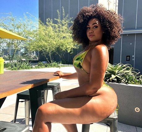 Alexus Danisha sexo modelo foto