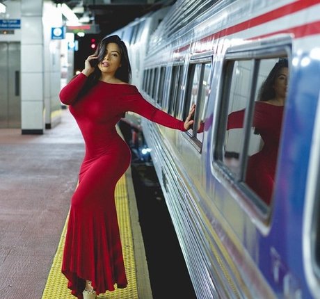 iamjessenia modelo pornografico imagen