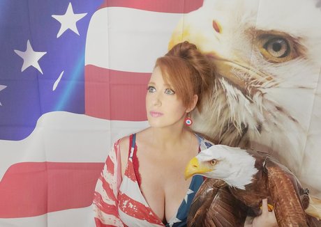 Rawrist modelo adulto foto