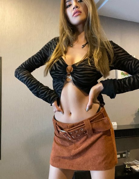 Foxy Fuengfah actriz adulta galerías