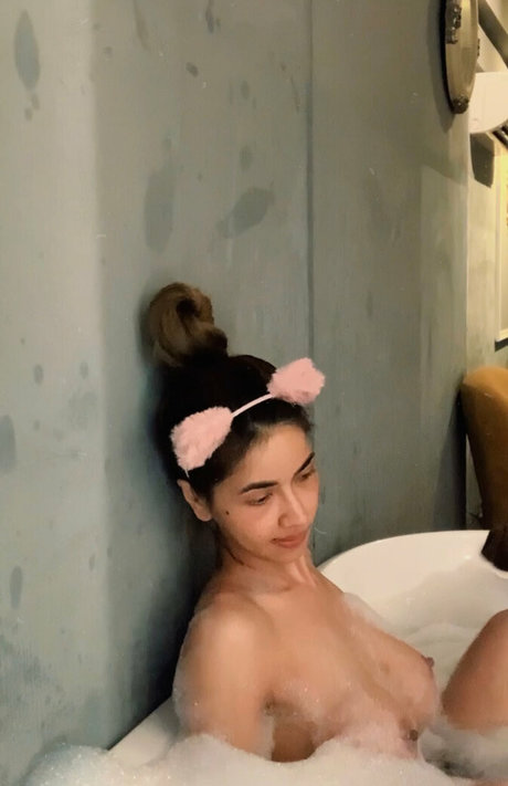 Foxy Fuengfah estrella caliente imagen