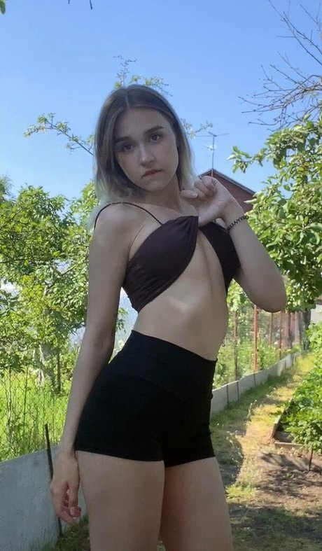 DollHole GrabFuck arte estelar fotos