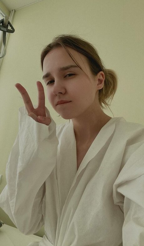 DollHole GrabFuck actriz adulta imágenes