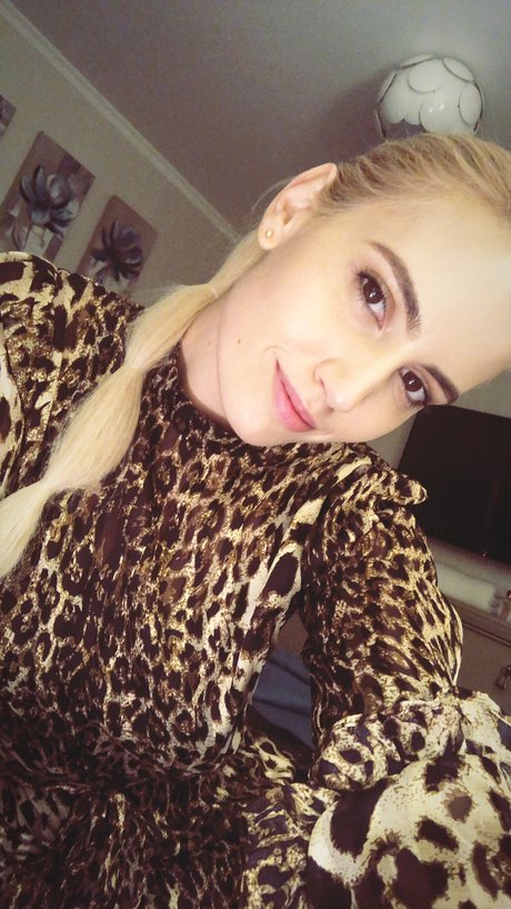 sarrabooo bonita actriz recopilación