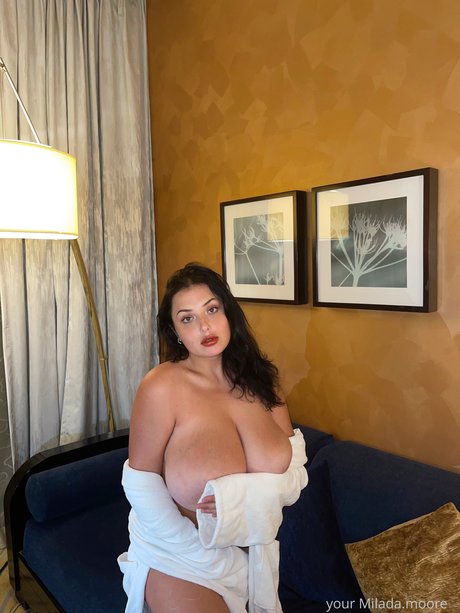 Milada Moore actriz de alta calidad imágenes