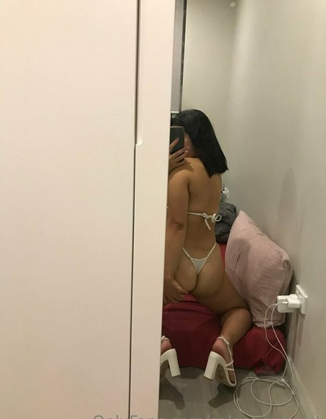 salamiontoast actriz de desnudos archivo