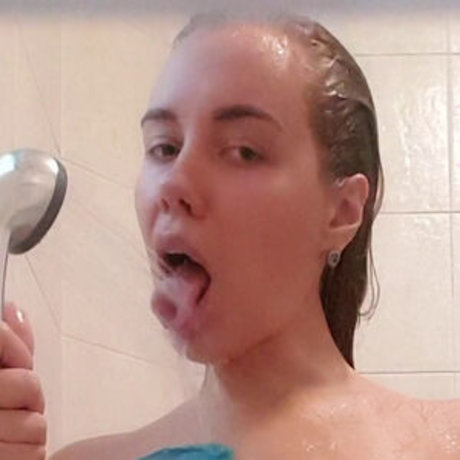 Stefani Valerievna actriz de desnudos foto