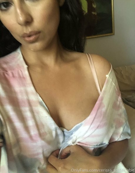 cerissa modelo atractivo imágenes