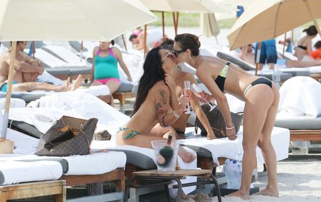 Priscilla Salerno arte modelo galerías