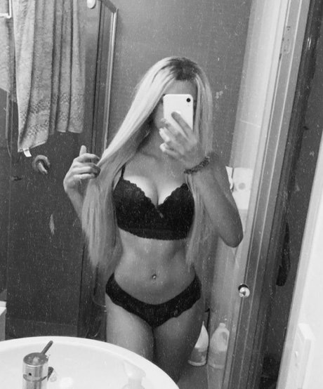 Bree Louise estrella libre imagen