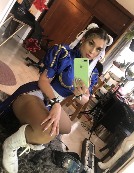 Kloe La Maravilla modelo bonita imagen