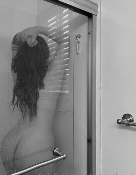 Deavan Clegg estrella perfecta fotos