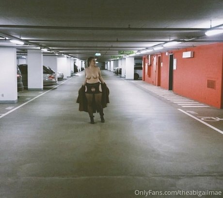 theabigailmae buena actriz galerías