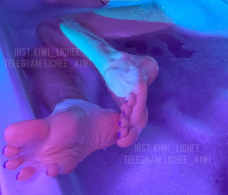 Lichee Kiwi estrella porno xxx imágenes