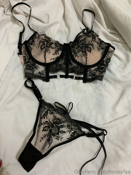 nosoyfaa estrella porno caliente fotos